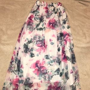 Long flowy Zara floral skirt USA size small
